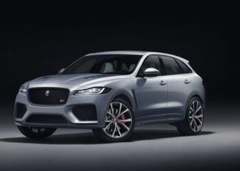 Jaguar F-Pace SVR