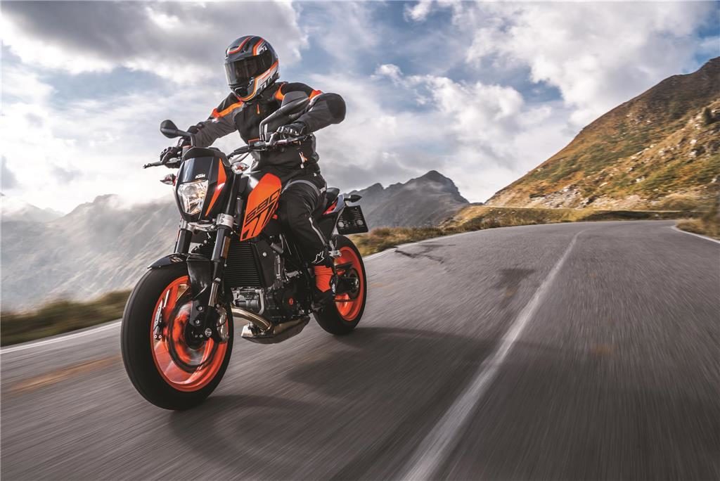 Motocykl KTM 690 Duke
