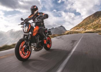 Motocykl KTM 690 Duke