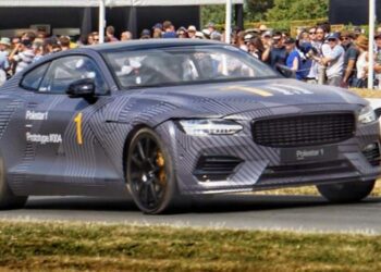 Hybridní Polestar 1 jde do sériové výroby