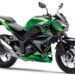 Kawasaki Z400 uhrane ostrými liniemi