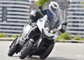 Nový skútr Quadro Qooder má čtyři kola