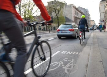 Škoda chce, aby řidiči aut a cyklisté měli k sobě blíž