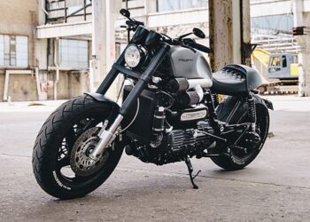 Anglická Raketa inovuje. Nový Triumph Rocket III TFC s největším objemem válců