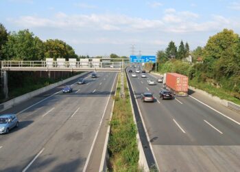 Papírové dálniční známky končí, budou už jen elektronické