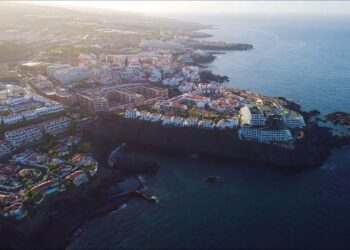 Tenerife: Ostrov věčného jara potěší dobrodruhy / VIDEO