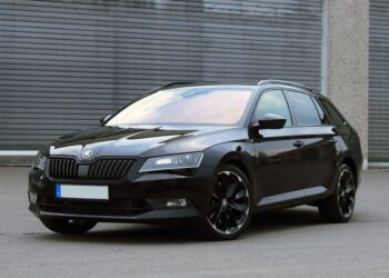 Nakupujte vybavení do auta nebo na motorku se slevou. Využijte slevových kupónů!