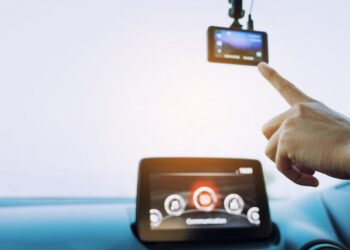 Oblíbené evropské destinace – kde můžete legálně použít autokamery, a kde vám hrozí průšvih?