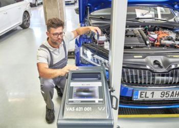 Udržujte svůj vůz v kondici díky službám autorizovaného servisu Škoda