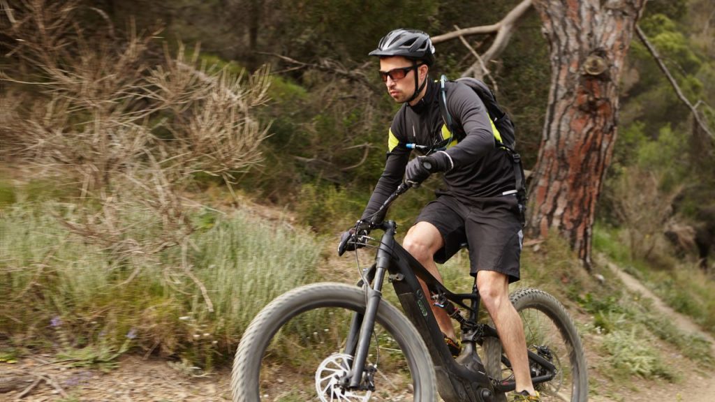 jizda na elektrokole les