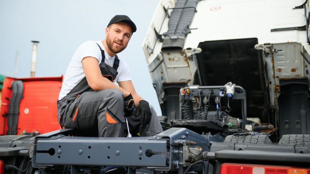 mechanik udrzba kamionu