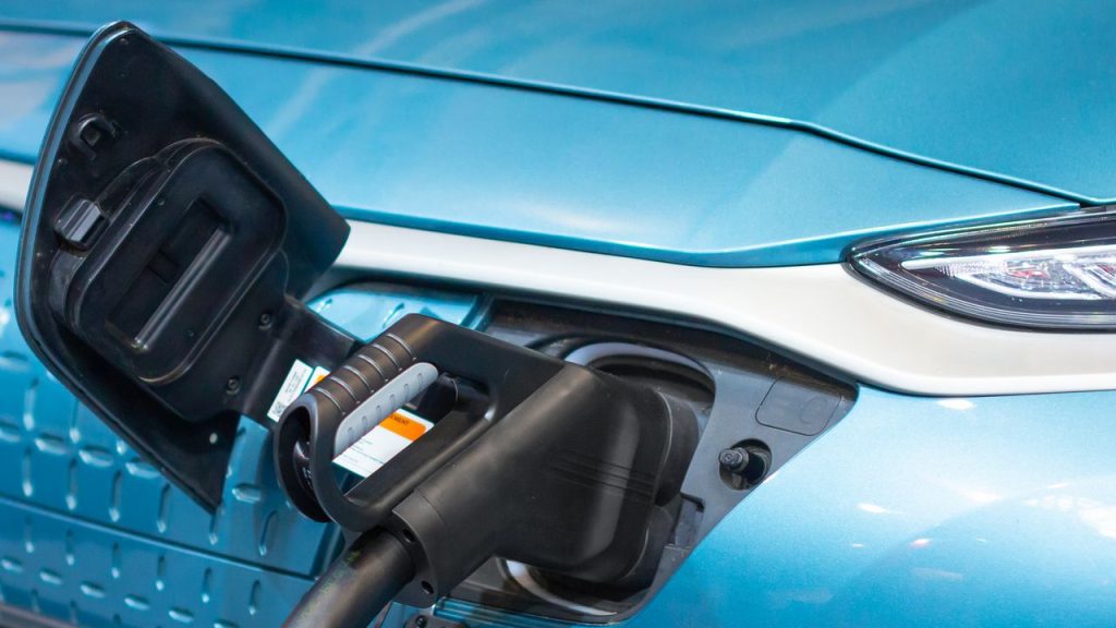 nabijeni vozu detail modre auto