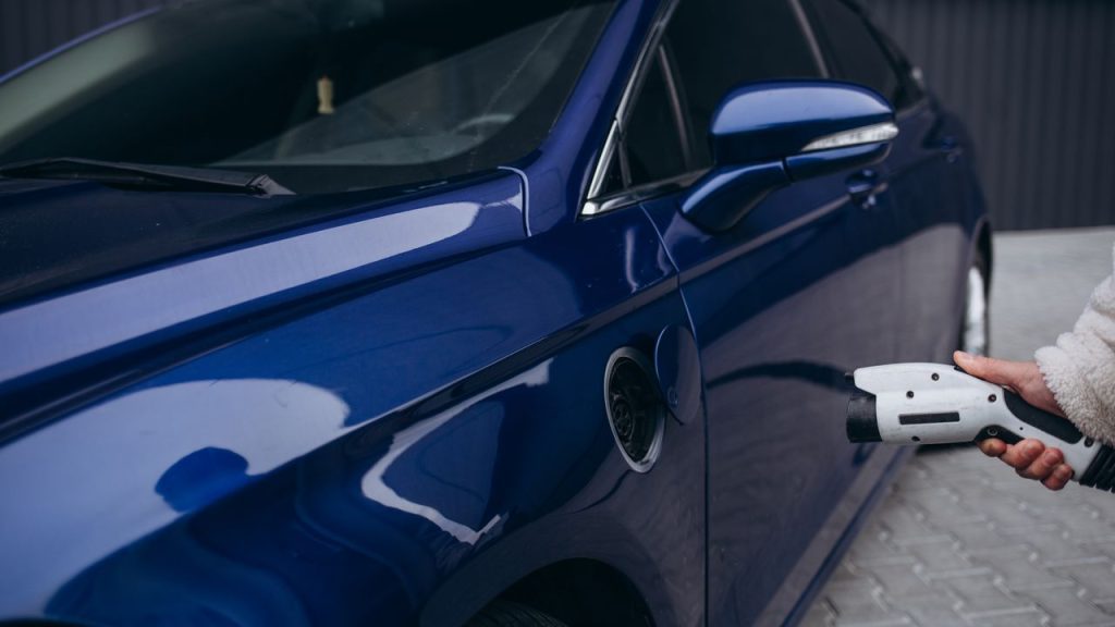 nabijeni vozu detail modre auto foto nabijeni vozu detail modre auto foto