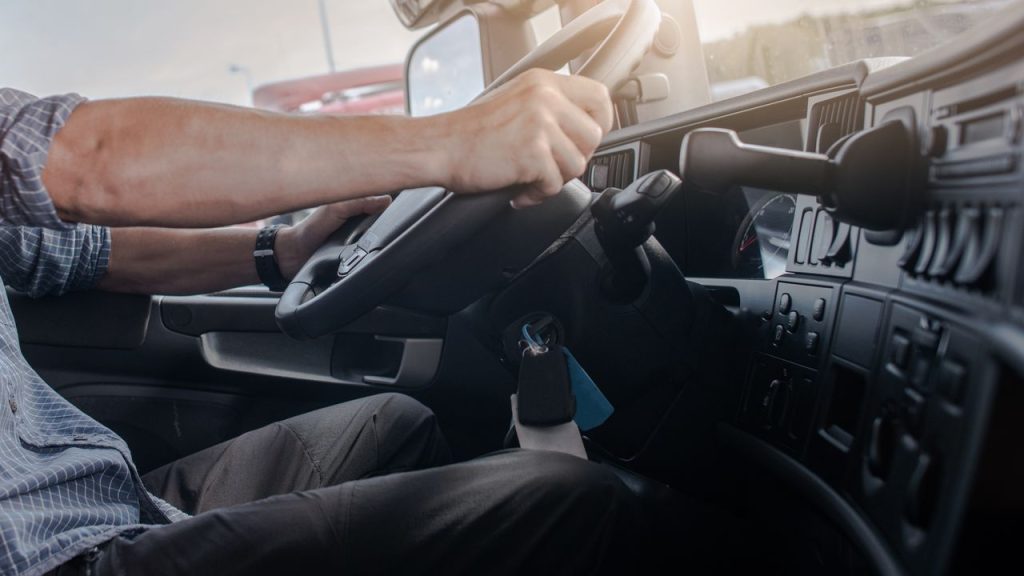 rizeni kamionu v zime