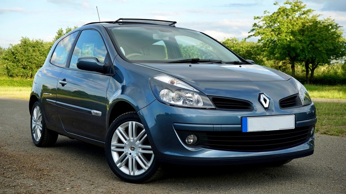 clio clio 2460877 1280