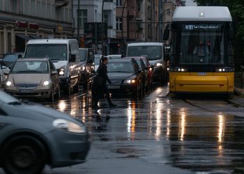 raining 7274548 1280