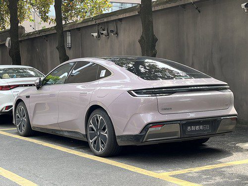 geely galaxy e8 elektroautomobil