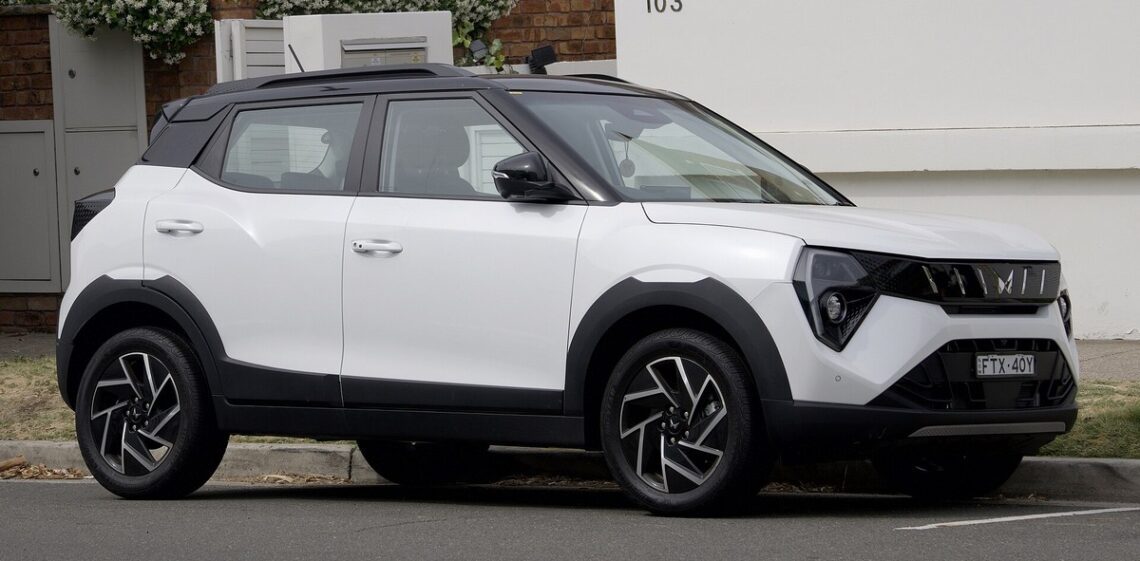 mahidra xuv