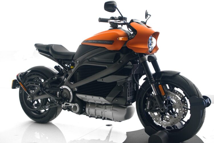 webandi motorcycle 4652600 1280