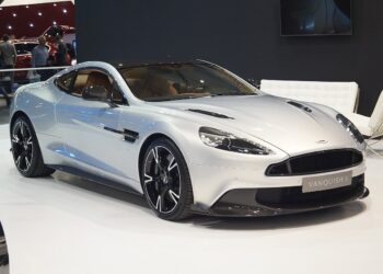 aston martin vanquish