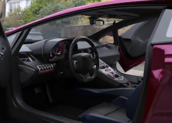 hansuan fabregas the interior of the vehicle with a sporty 4741884 1280